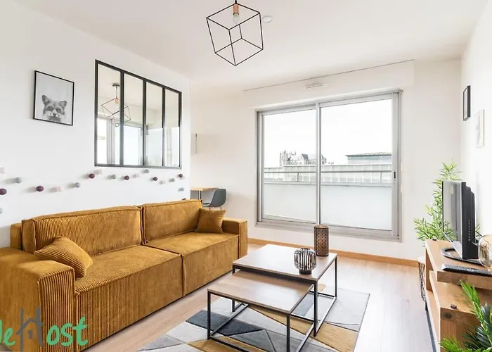 Biscuiterie Terrasse Parking Centre נאנט